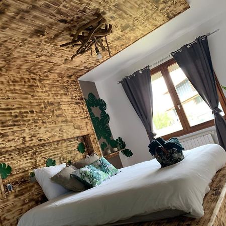 V&V Lodge Alby-sur-Cheran Esterno foto